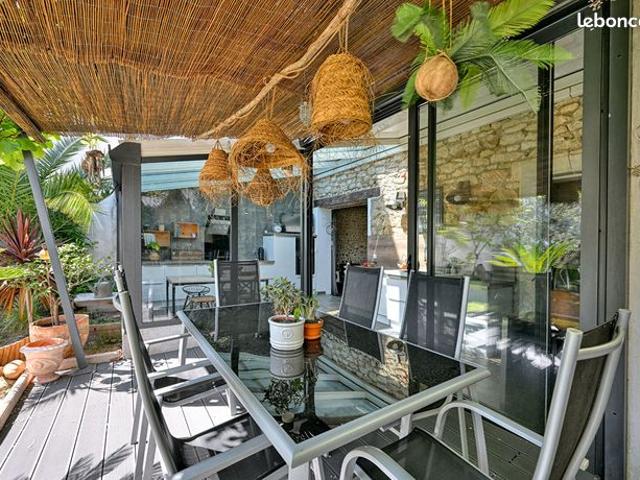 Propriété 6 pièces 137 m²