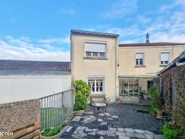 Propriété 6 pièces 138 m²