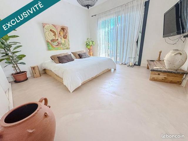 Propriété 6 pièces 138 m²