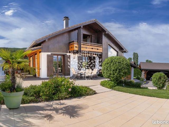 Propriété 6 pièces 138 m²