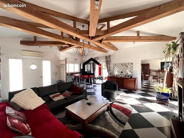 Propriété 6 pièces 140 m²