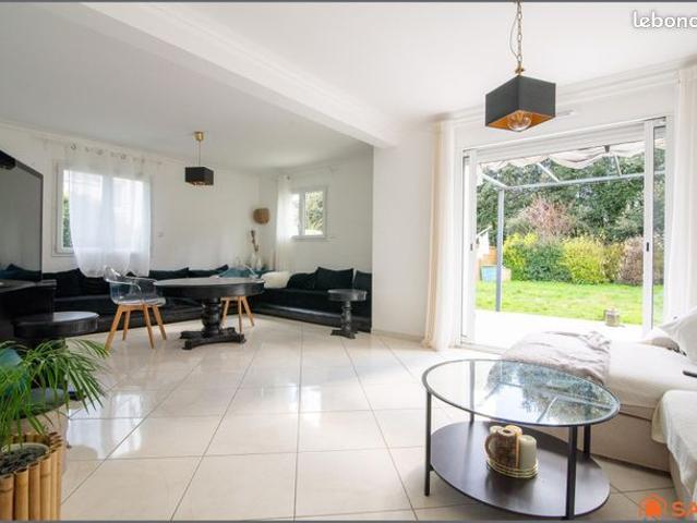 Propriété 6 pièces 138 m²