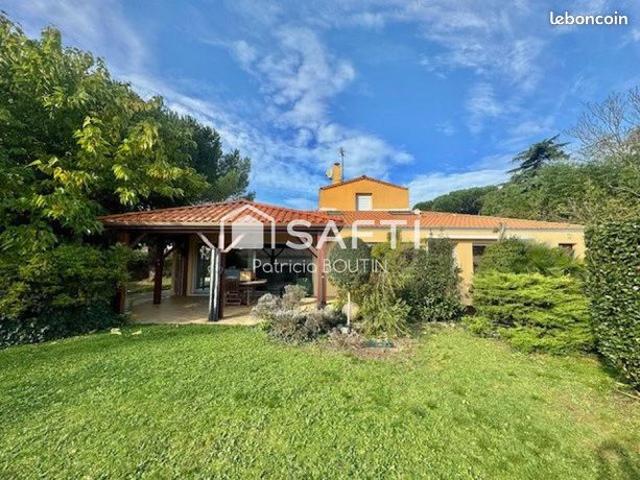 Propriété 6 pièces 138 m²