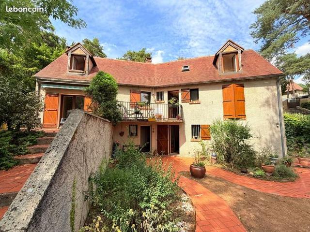 Propriété 6 pièces 139 m²