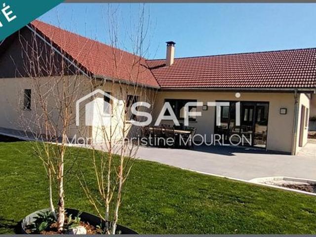 Propriété 6 pièces 139 m²