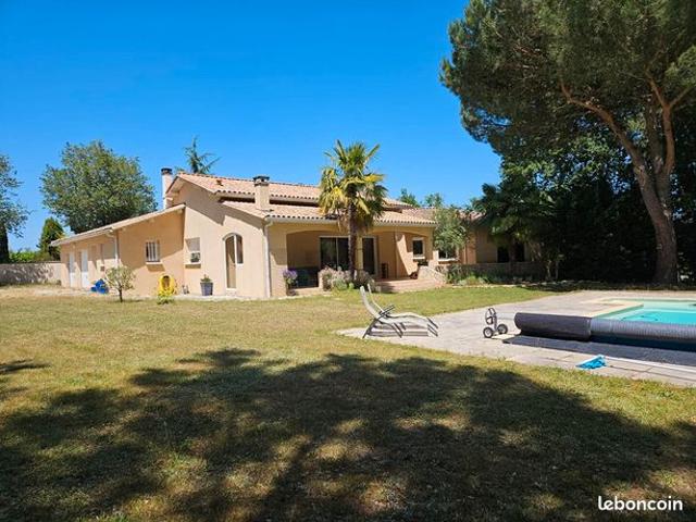 Propriété 6 pièces 130 m²