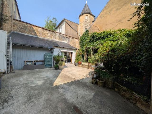 Propriété 6 pièces 130 m²