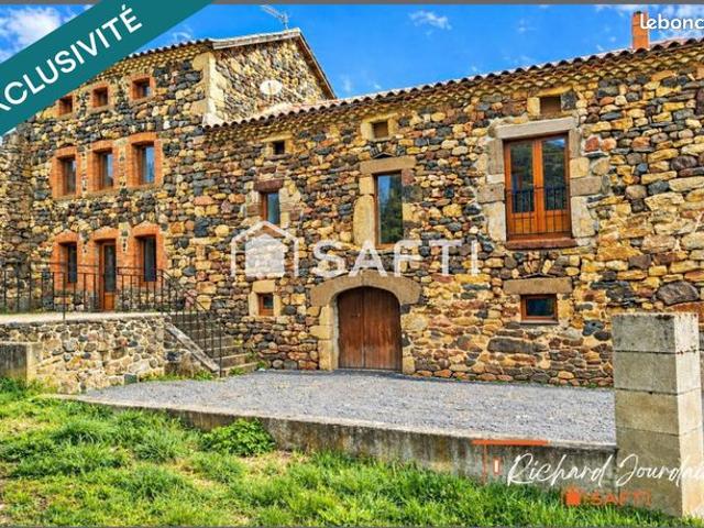 Propriété 6 pièces 130 m²