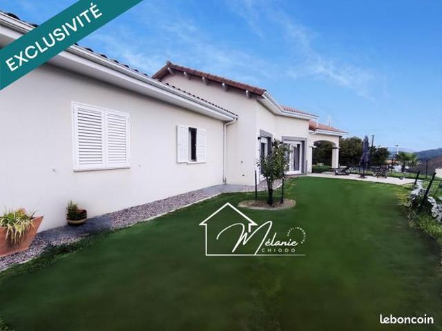 Propriété 6 pièces 130 m²