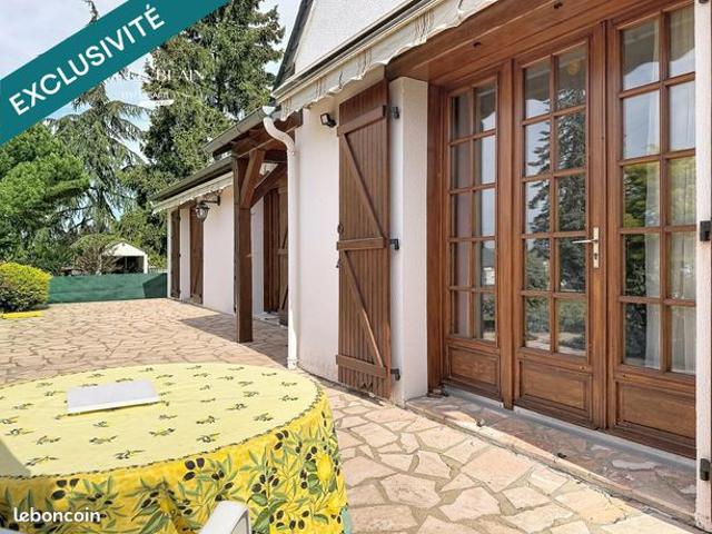 Propriété 6 pièces 130 m²