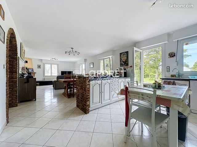 Propriété 6 pièces 130 m²