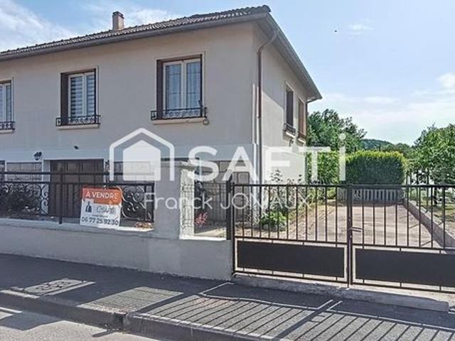 Propriété 6 pièces 130 m²