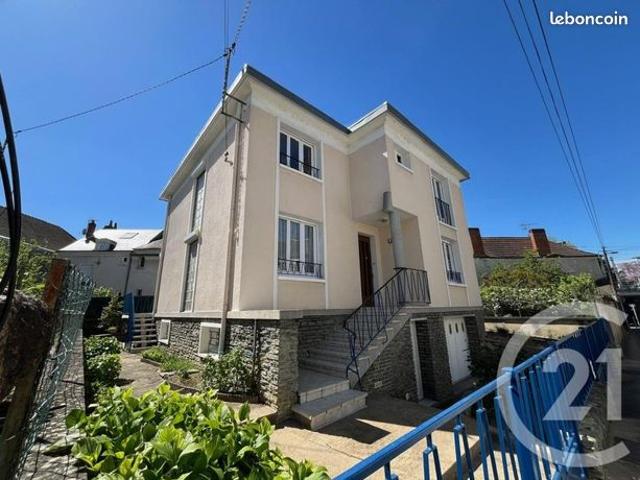 Propriété 6 pièces 130 m²