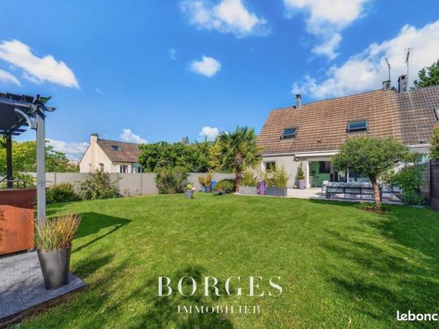Propriété 6 pièces 131 m²