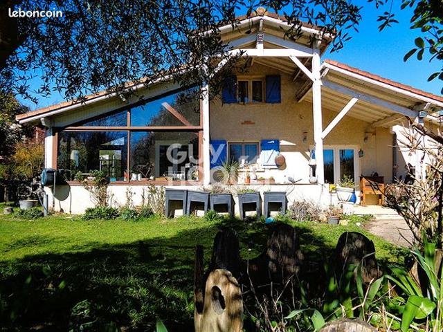 Propriété 6 pièces 131 m²