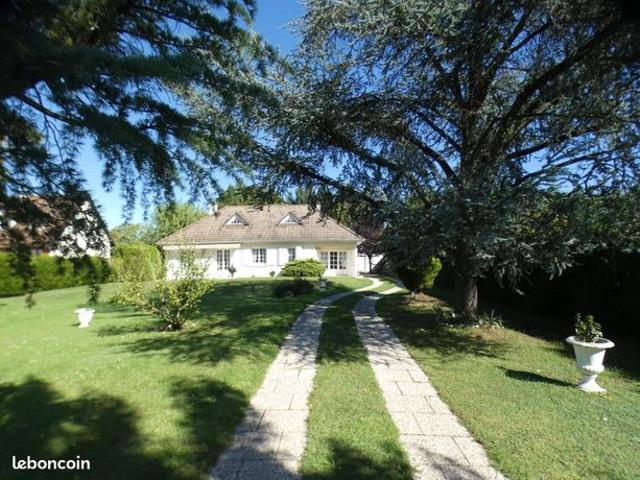 Propriété 6 pièces 132 m²