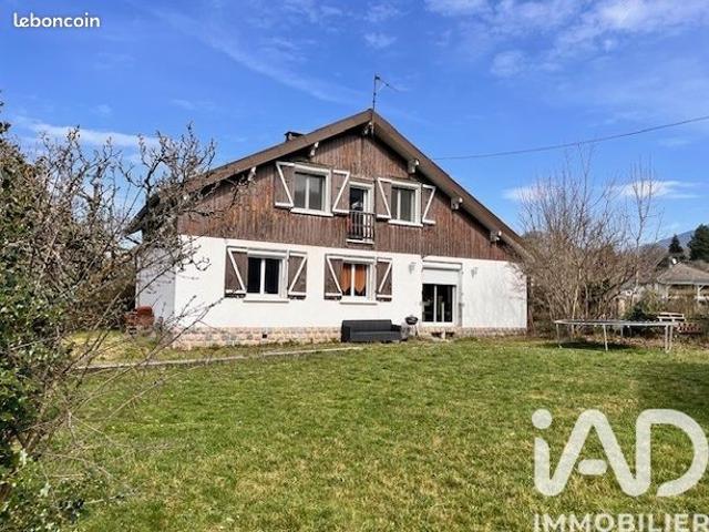 Propriété 6 pièces 132 m²