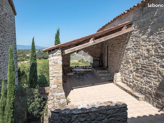 Propriété 6 pièces 133 m²
