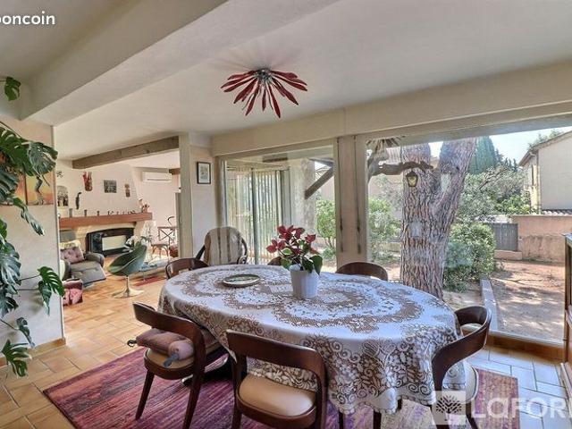 Propriété 6 pièces 144 m²