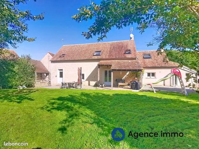 Propriété 6 pièces 144 m²