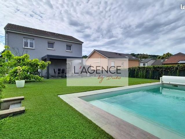 Propriété 6 pièces 144 m²