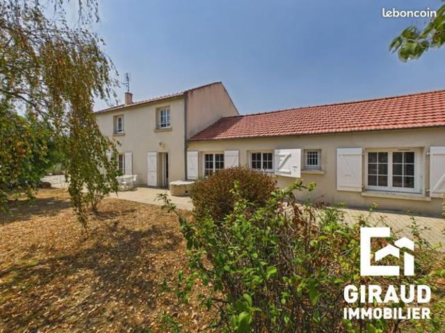 Propriété 6 pièces 145 m²
