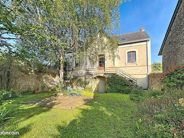 Propriété 6 pièces 145 m²