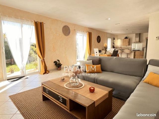 Propriété 6 pièces 145 m²