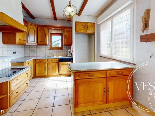 Propriété 6 pièces 145 m²