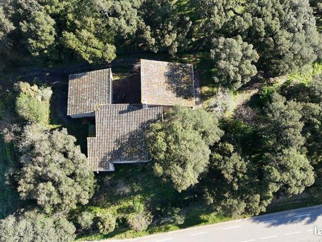 Propriété 6 pièces 145 m²
