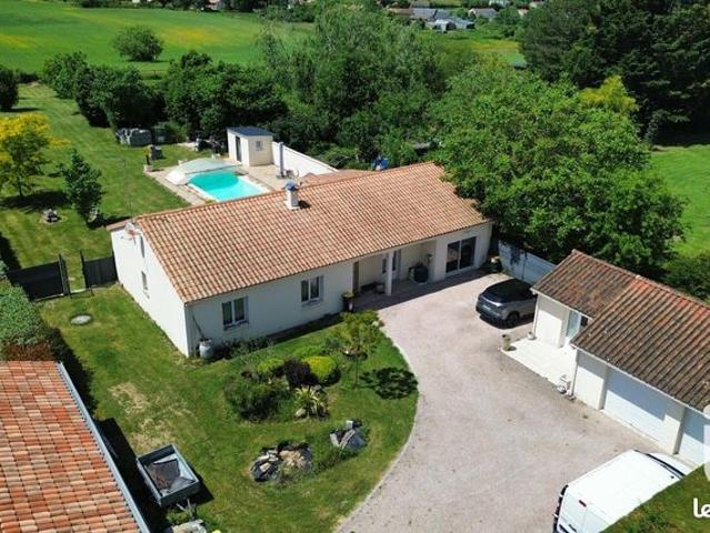 Propriété 6 pièces 145 m²