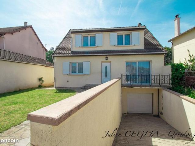 Propriété 6 pièces 145 m²