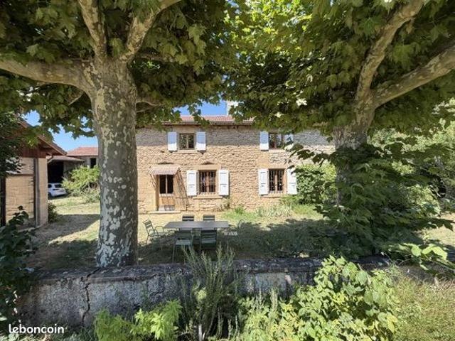 Propriété 6 pièces 146 m²