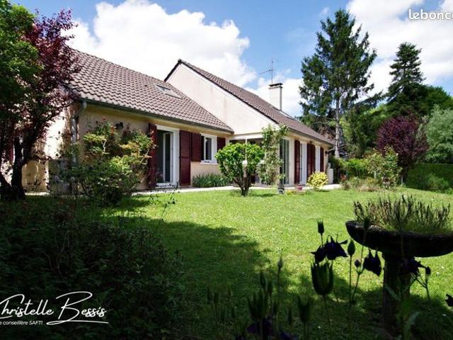 Propriété 6 pièces 146 m²