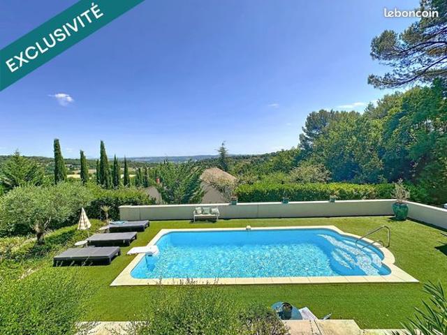 Propriété 6 pièces 146 m²