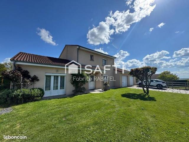 Propriété 6 pièces 146 m²