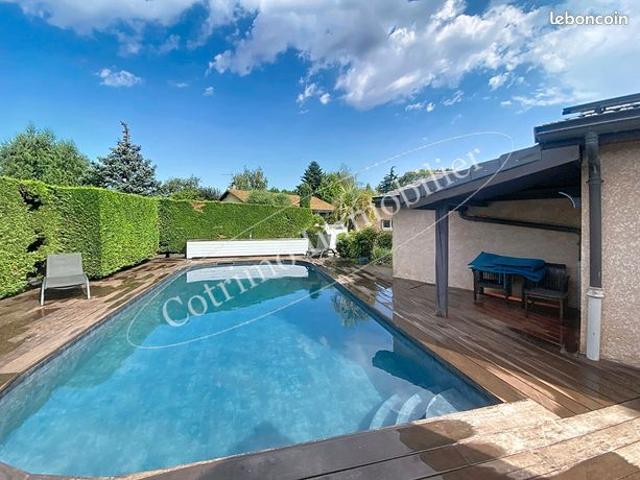 Propriété 6 pièces 147 m²