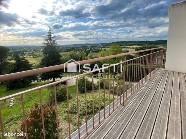 Propriété 6 pièces 147 m²