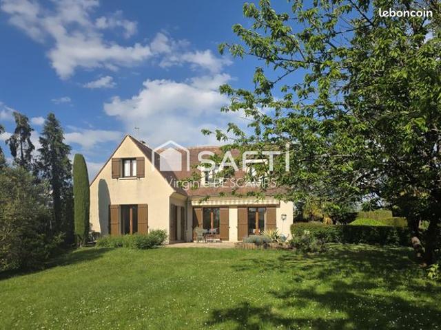 Propriété 6 pièces 147 m²