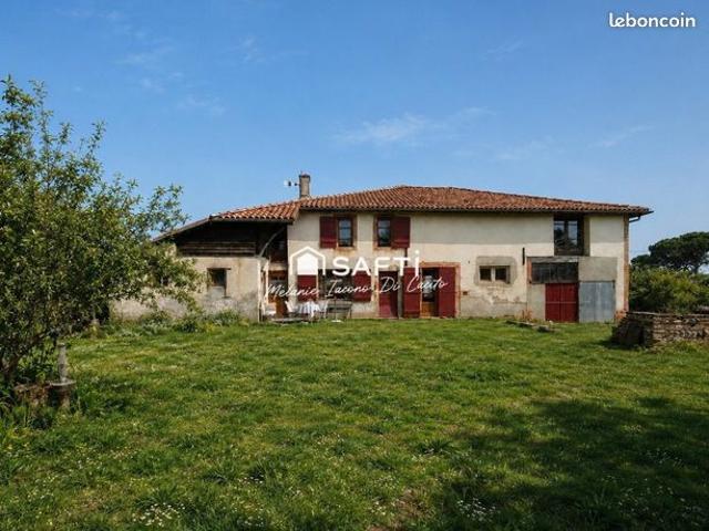Propriété 6 pièces 148 m²
