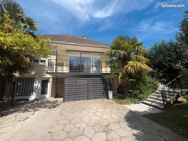 Propriété 6 pièces 148 m²
