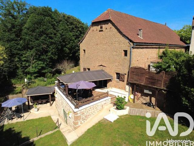 Propriété 6 pièces 148 m²