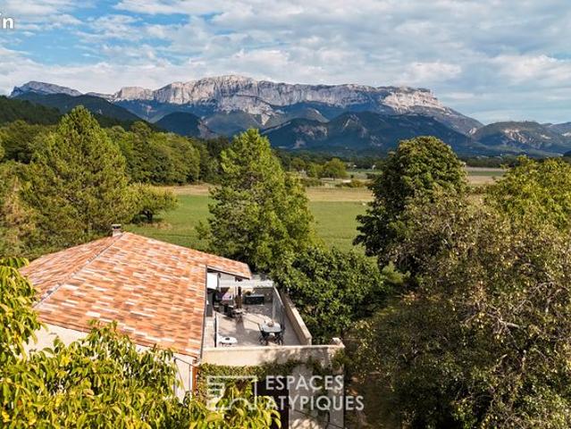 Propriété 6 pièces 148 m²