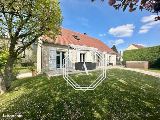 Propriété 6 pièces 148 m²