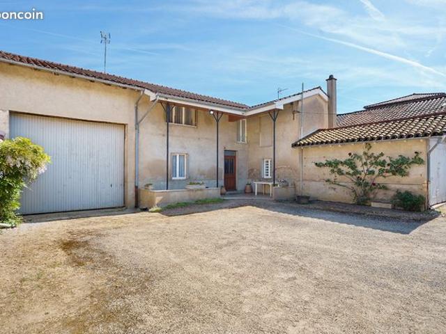 Propriété 6 pièces 148 m²