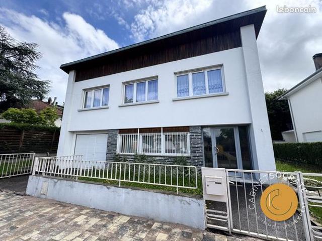 Propriété 6 pièces 148 m²