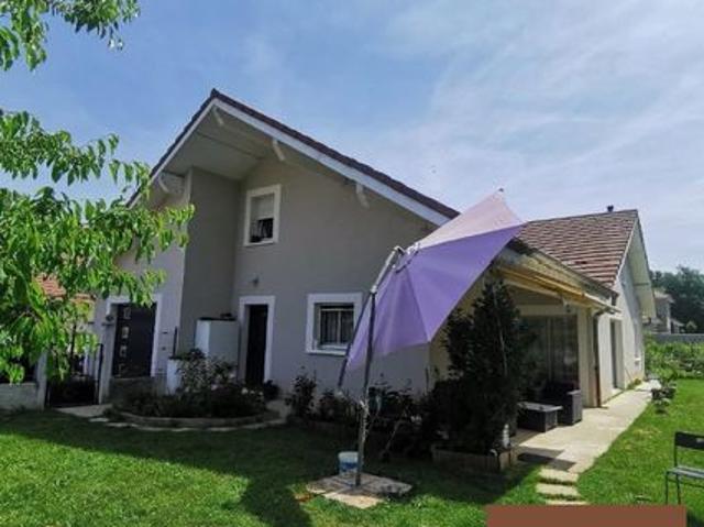 Propriété 6 pièces 149 m²