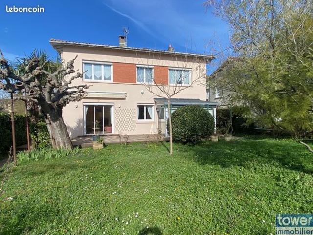 Propriété 6 pièces 149 m²
