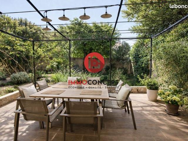 Propriété 6 pièces 149 m²