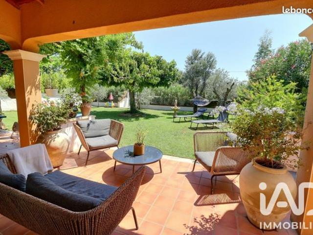 Propriété 6 pièces 149 m²